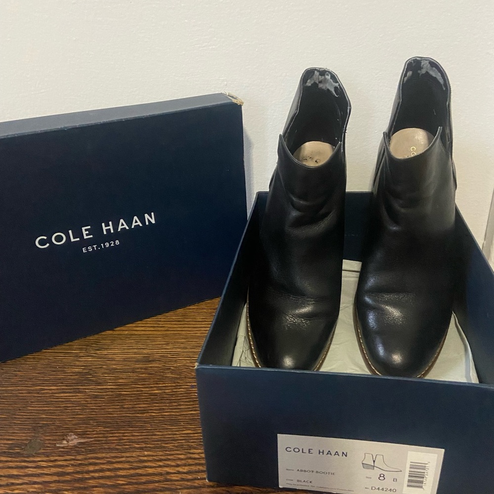 Cole Haan Women's size 8 Black Ankle Boots
